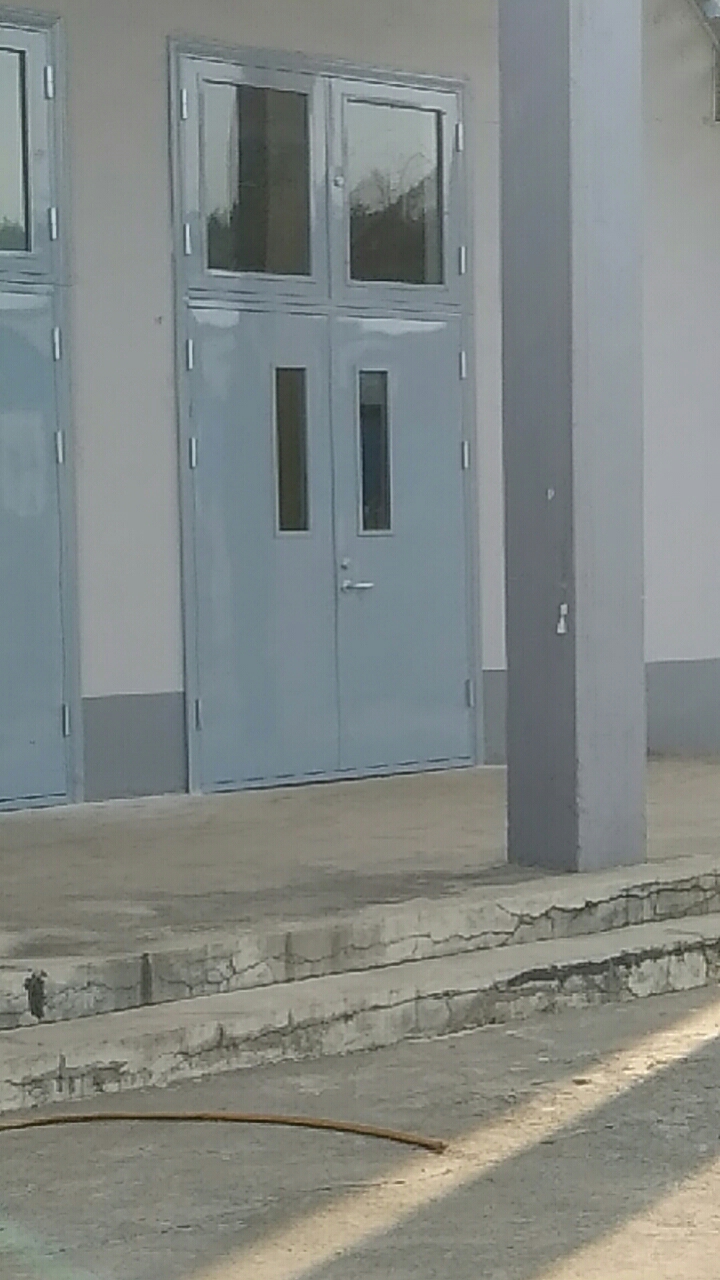 2020離石永聚煤業(yè)防火門窗安裝現場